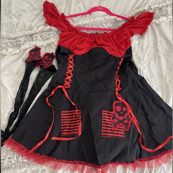 Plus Size Sexy Pirate Hottie Costume 1X/2X - Picture 1 of 5